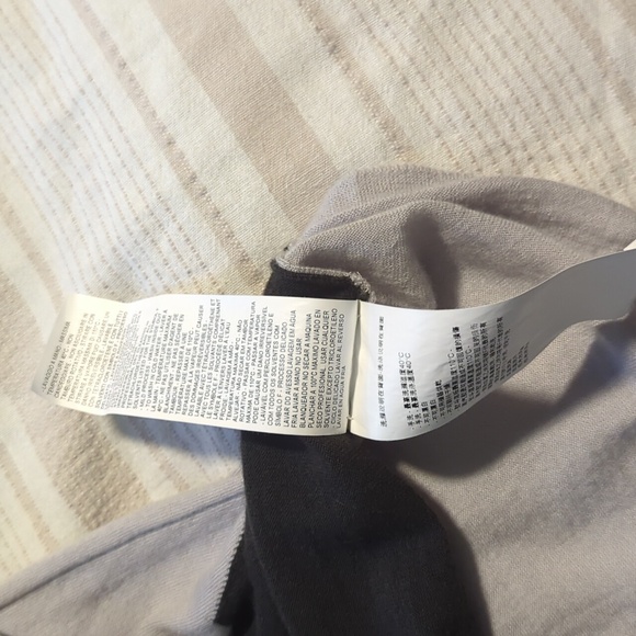 Emporio Armani Sweater - Picture 5 of 6